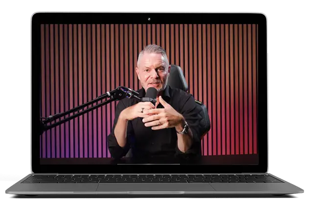Laptop mit Dirk Kreuter